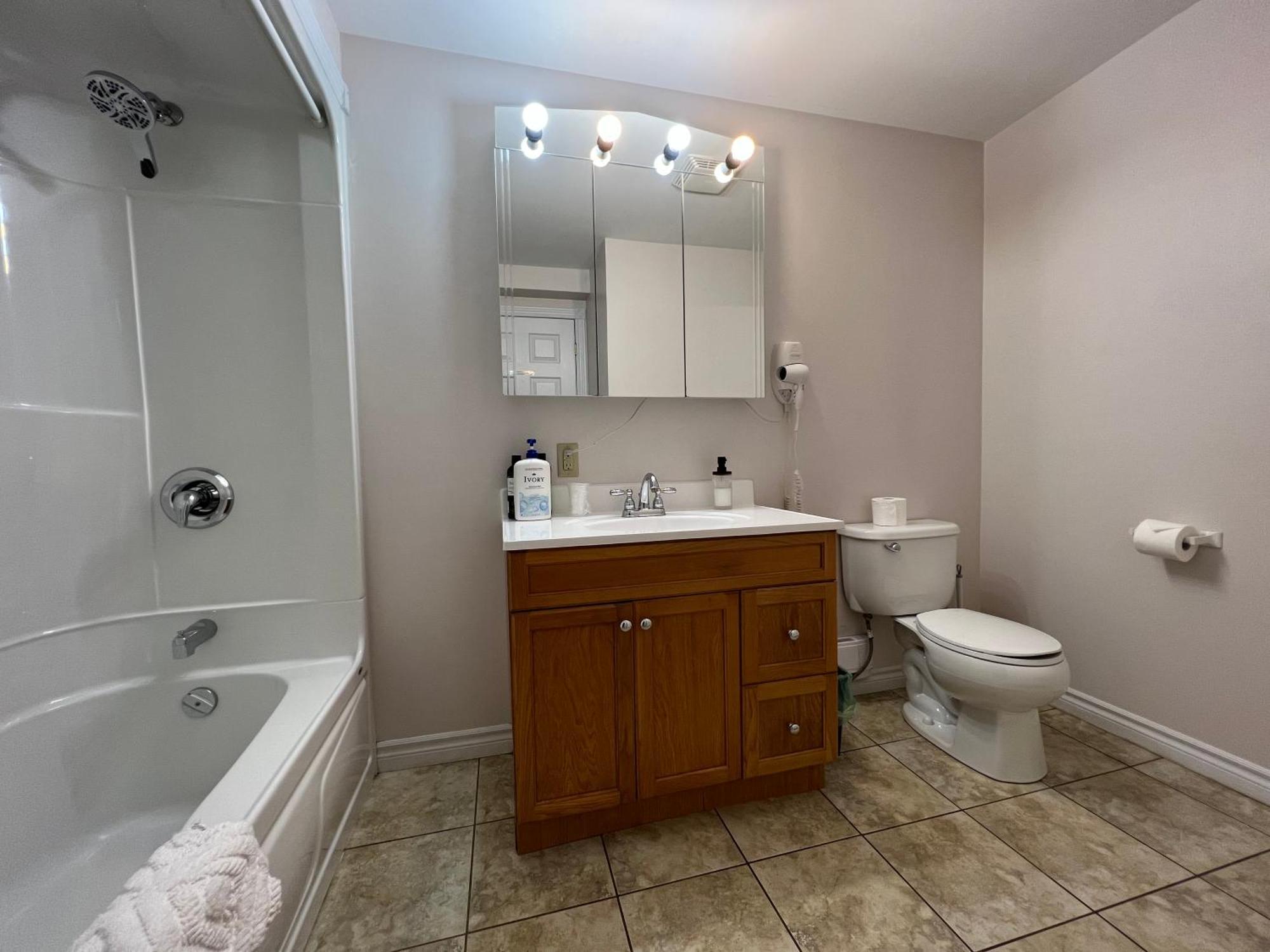 Lee'S Ocean Peek B & B Stratford 외부 사진