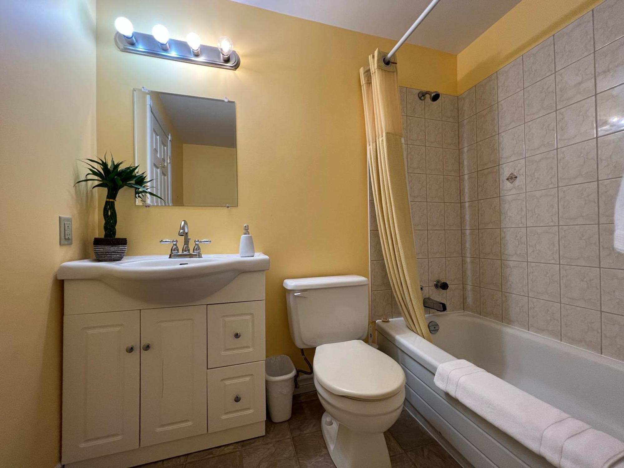 Lee'S Ocean Peek B & B Stratford 외부 사진