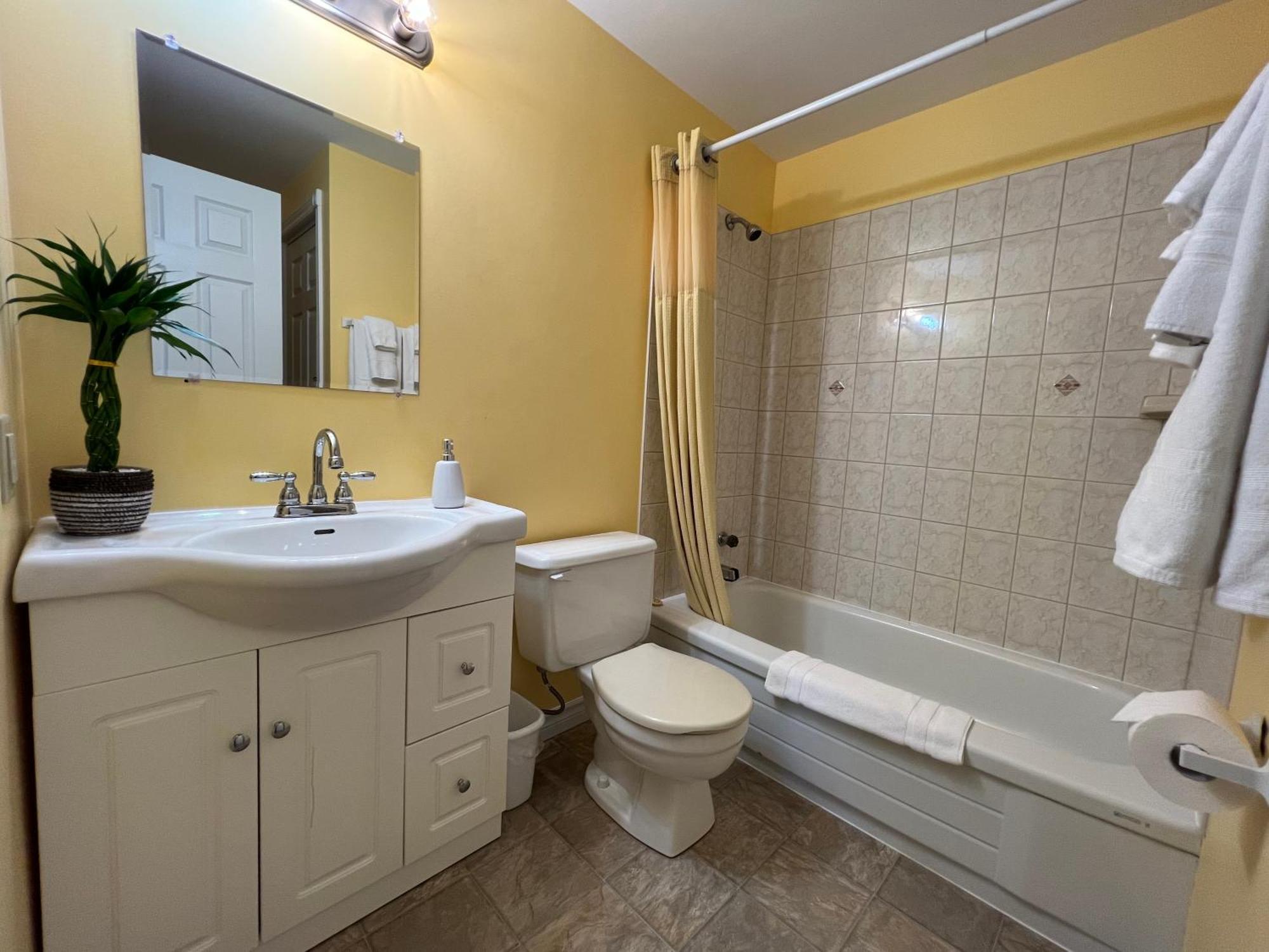 Lee'S Ocean Peek B & B Stratford 외부 사진